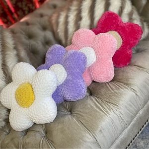 Flower Pillow | Decorative Pillows | Springtime Pillows | Crochet Flower Pillow